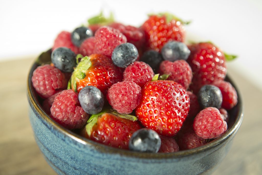 7G3A7293 Bowl of Berries close up Inspire Catering